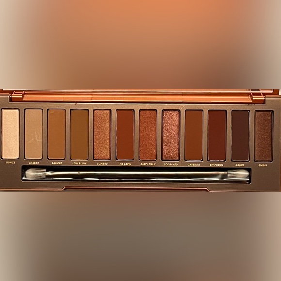 Urban Decay Naked Heat palette - Picture 3 of 3